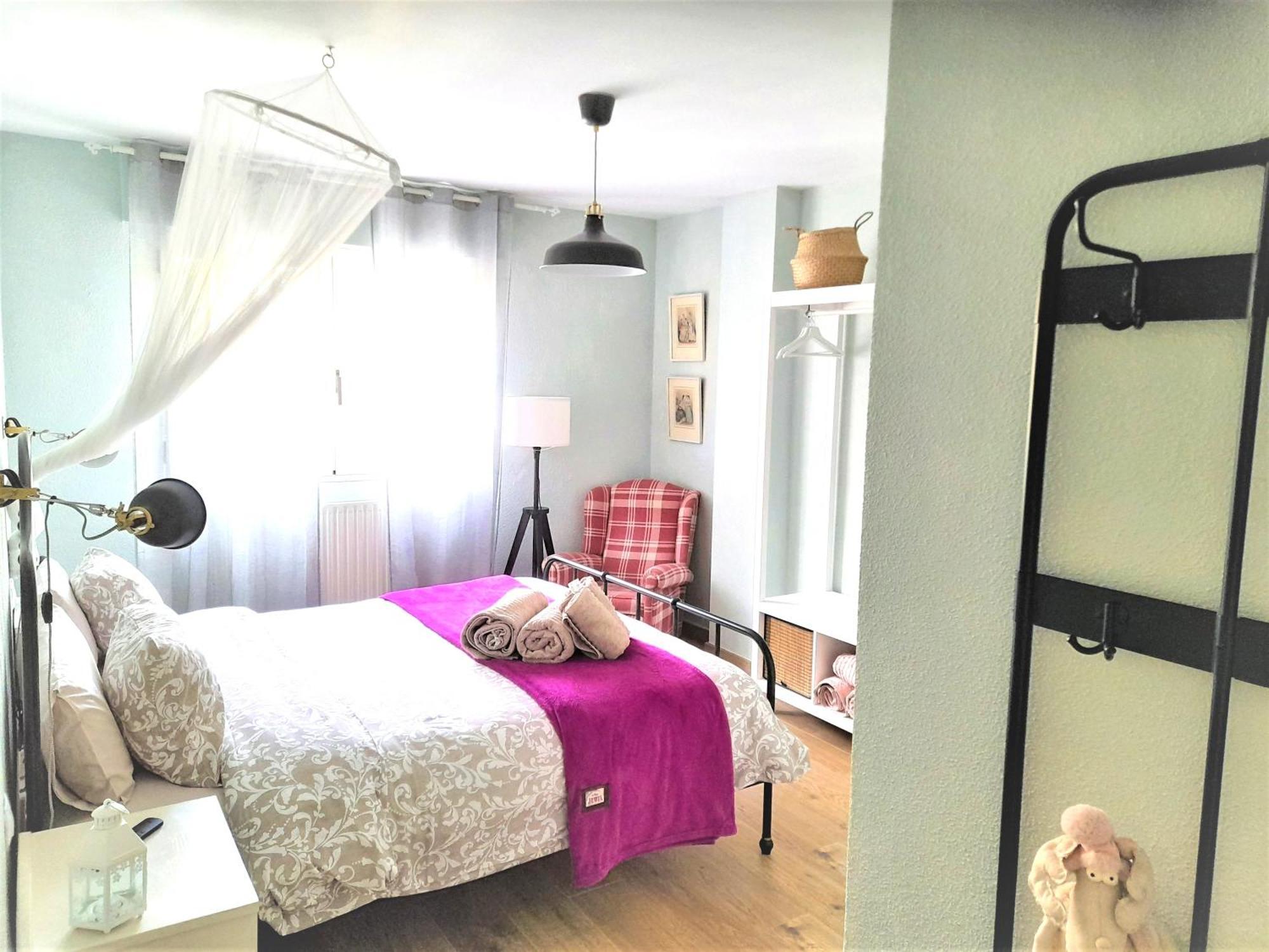 Logrocity Puerta Del Ebro Parking Privado Gratis Logroño Eksteriør billede